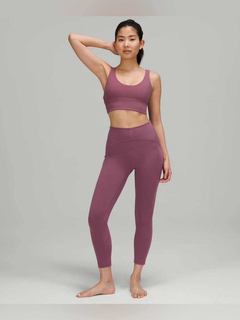 Lululemon InStill High-Rise Tight 25"
Vintage Plum size 6